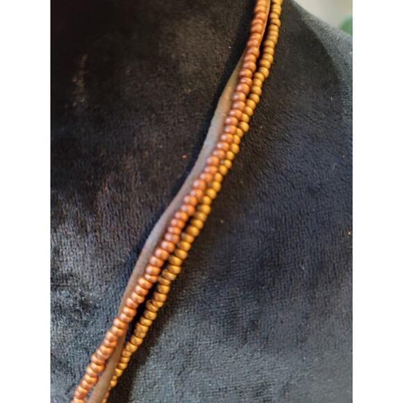 Women's Beaded Pendant Necklace With Gold Filigree Design And Lobster Clasp - Picture 4 of 7